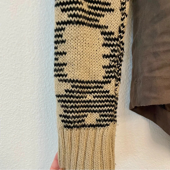 Blu Pepper Women’s Knit Cardigan Brown Aztec Print Size Small. - Picture 5 of 15